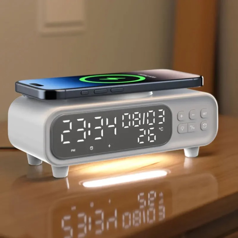 15 ワットワイヤレス充電器時間目覚まし時計 LED ナイト - Wireless Charger Watch のレビューと価格